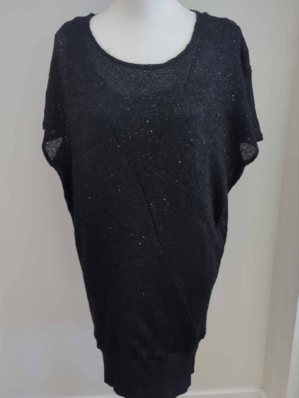 Matty M Black Drop Waist Sequin Knit Crossover Short Sleeve Top LARGE